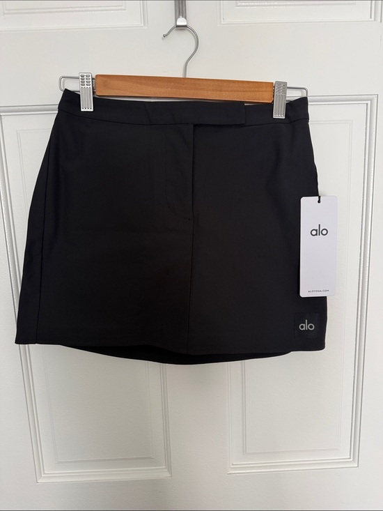 ALO Yoga Dresses & Skirts - ALO Yoga Black Mini Skort